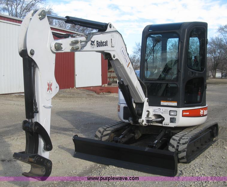 image for item J2902 2006 Bobcat 430HAG ZHS Fast Track compact excavator