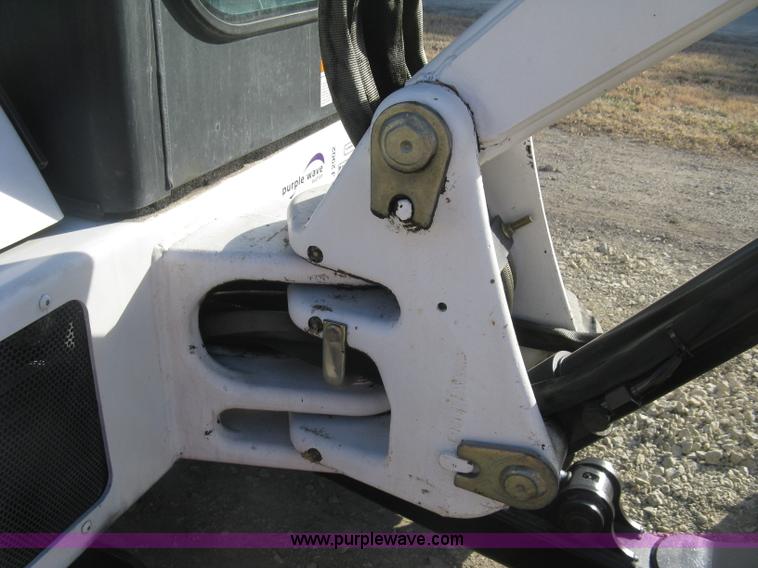 image for item J2902 2006 Bobcat 430HAG ZHS Fast Track compact excavator