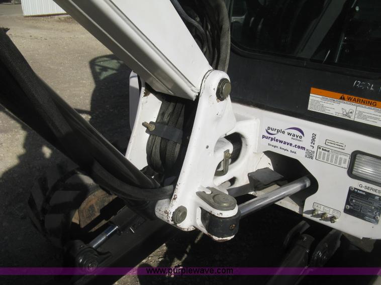 image for item J2902 2006 Bobcat 430HAG ZHS Fast Track compact excavator