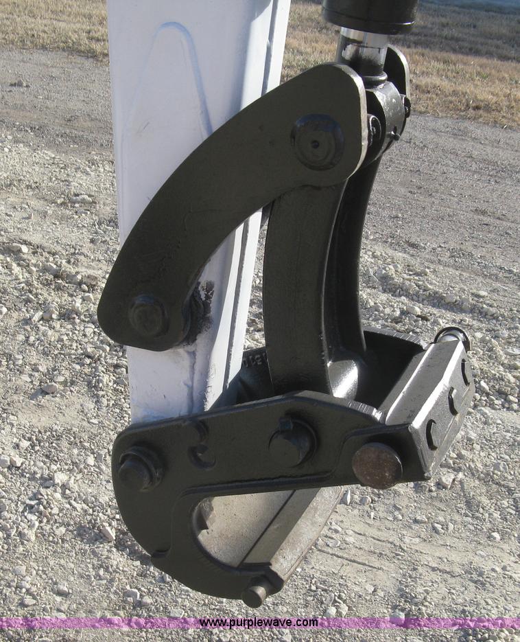 image for item J2902 2006 Bobcat 430HAG ZHS Fast Track compact excavator