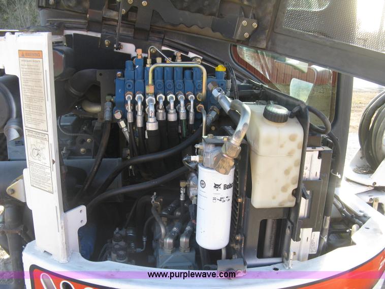 image for item J2902 2006 Bobcat 430HAG ZHS Fast Track compact excavator