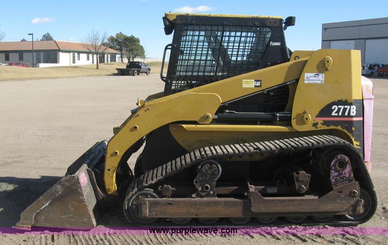 image for item J2921 2005 Caterpillar 277B skid steer