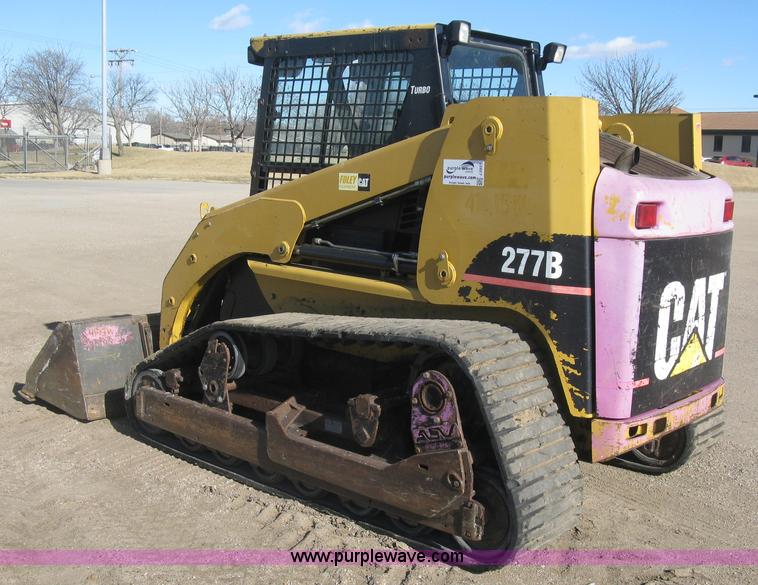 image for item J2921 2005 Caterpillar 277B skid steer