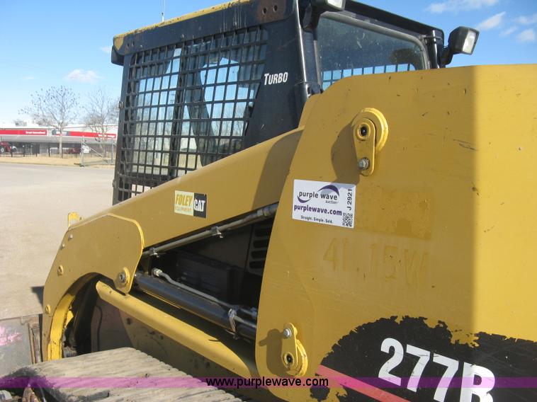 image for item J2921 2005 Caterpillar 277B skid steer