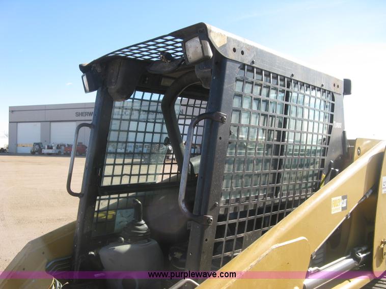 image for item J2921 2005 Caterpillar 277B skid steer