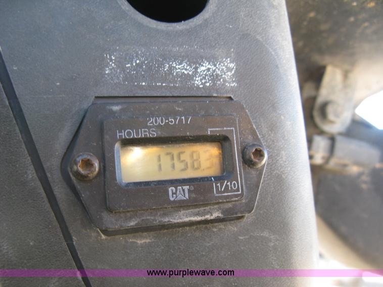 image for item J2921 2005 Caterpillar 277B skid steer