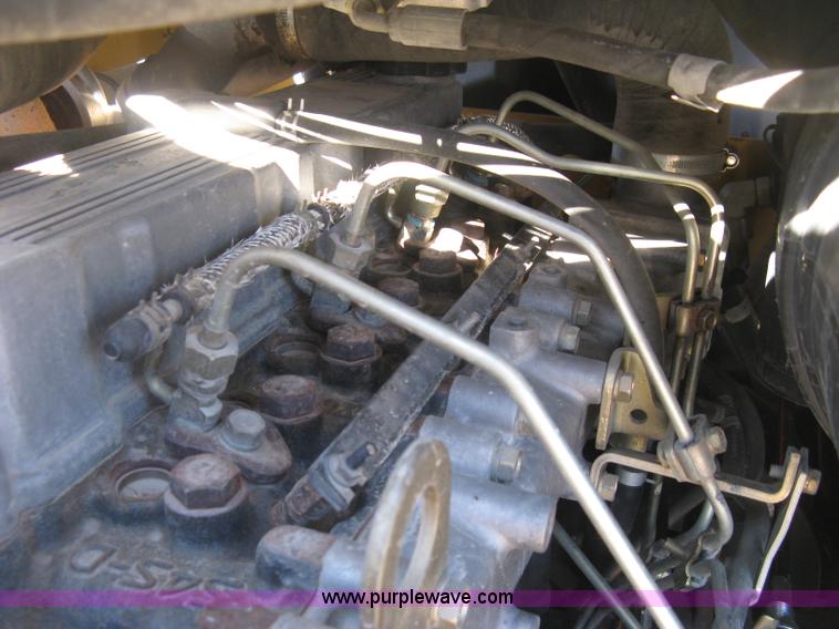 image for item J2921 2005 Caterpillar 277B skid steer