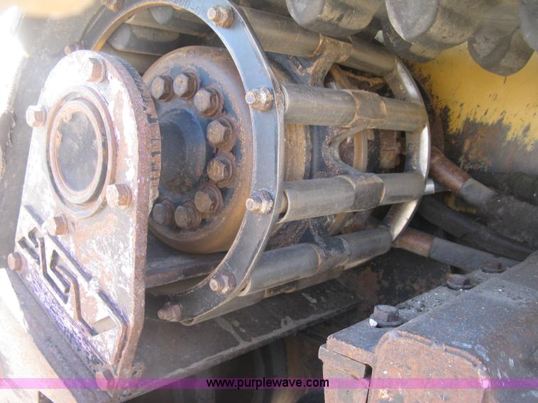 image for item J2921 2005 Caterpillar 277B skid steer