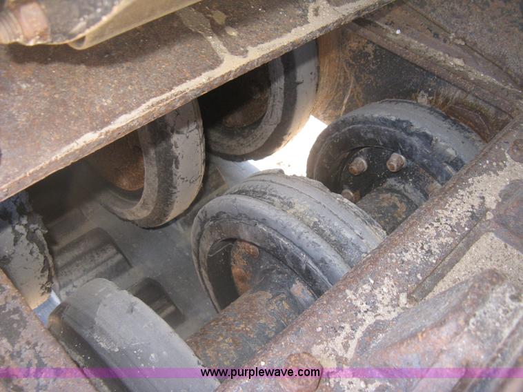 image for item J2921 2005 Caterpillar 277B skid steer