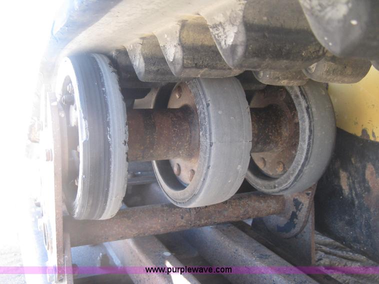 image for item J2921 2005 Caterpillar 277B skid steer