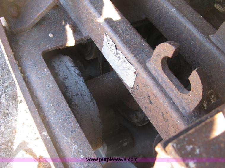 image for item J2921 2005 Caterpillar 277B skid steer