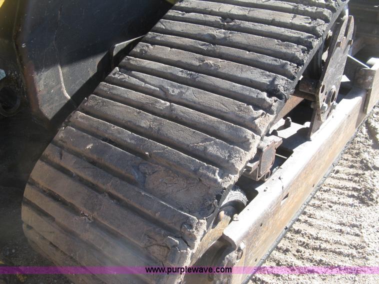 image for item J2921 2005 Caterpillar 277B skid steer