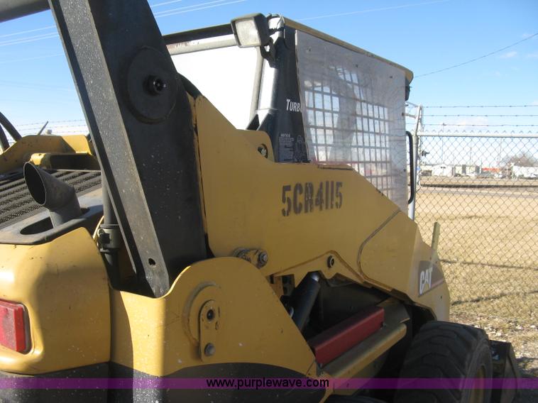 image for item J2922 2005 Caterpillar 242B skid steer