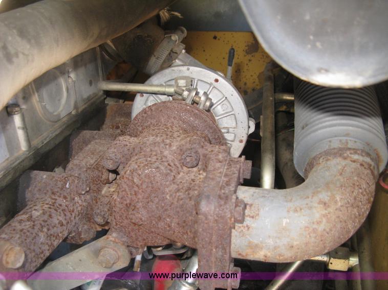 image for item J2922 2005 Caterpillar 242B skid steer