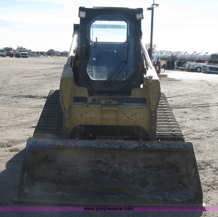 image for item J2923 2006 Caterpillar 287B skid steer