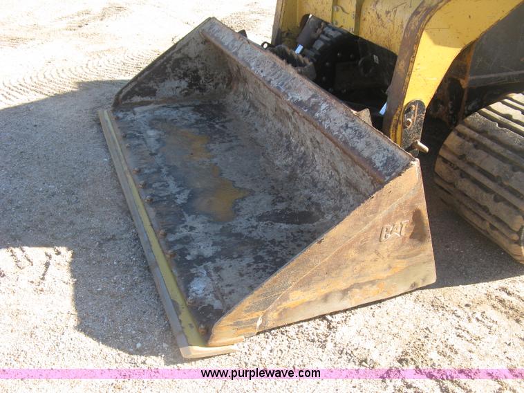 image for item J2923 2006 Caterpillar 287B skid steer