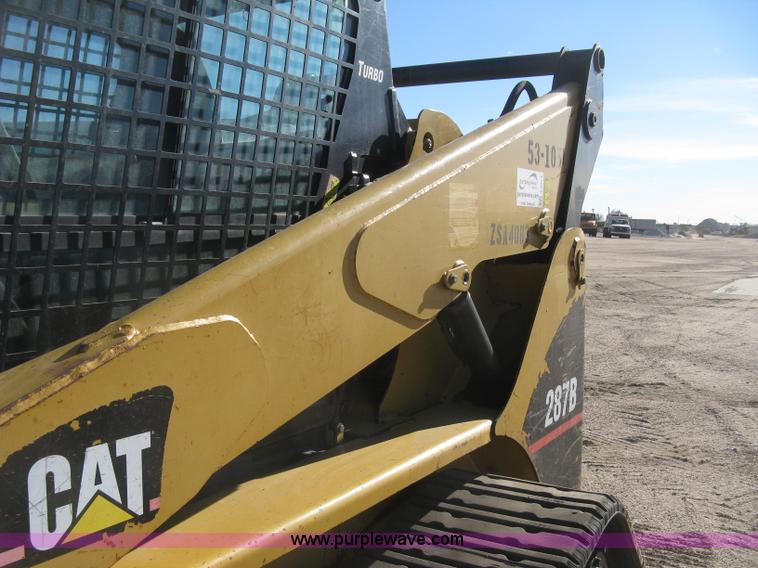 image for item J2923 2006 Caterpillar 287B skid steer
