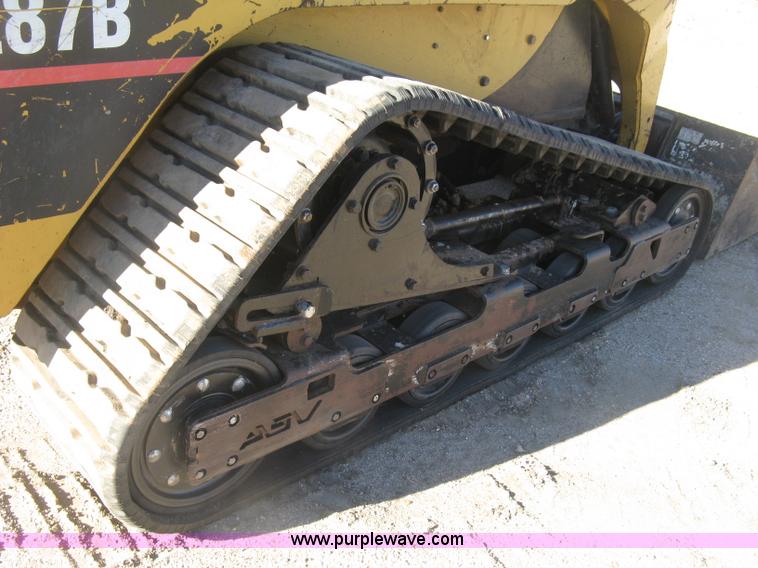image for item J2923 2006 Caterpillar 287B skid steer