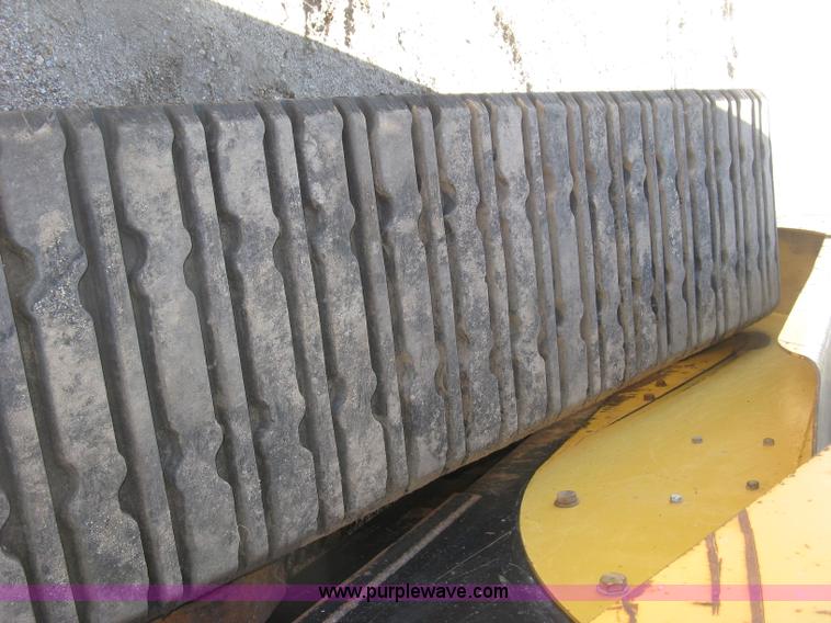 image for item J2923 2006 Caterpillar 287B skid steer