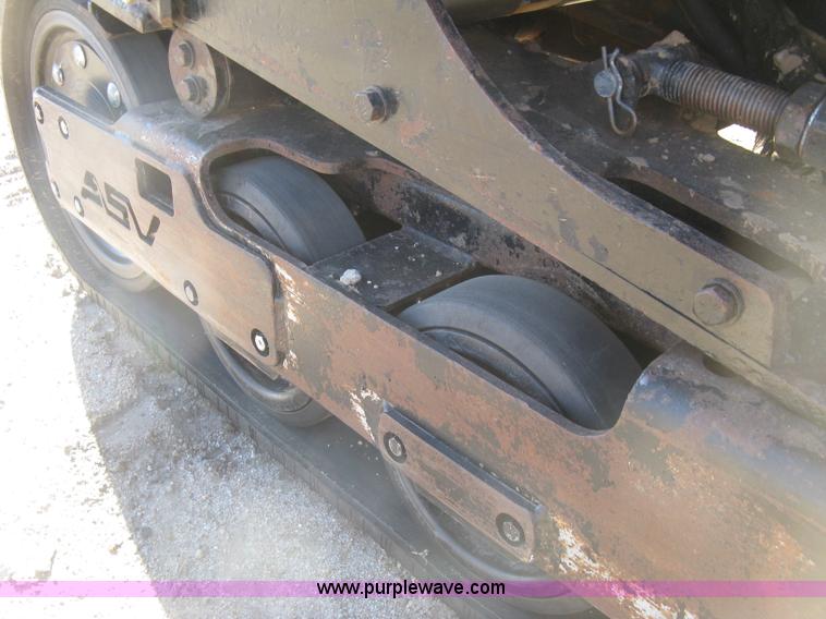 image for item J2923 2006 Caterpillar 287B skid steer