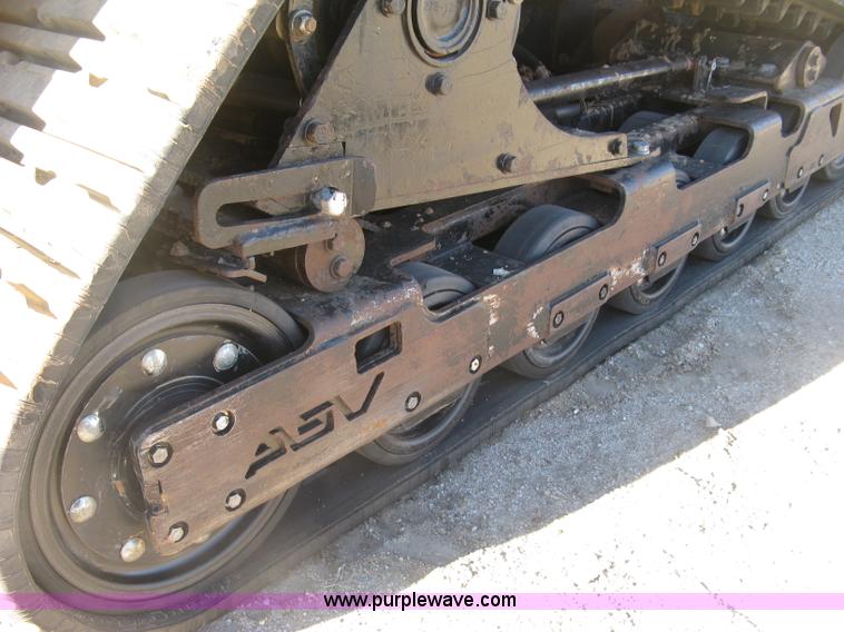 image for item J2923 2006 Caterpillar 287B skid steer