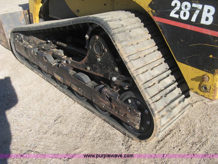 image for item J2923 2006 Caterpillar 287B skid steer