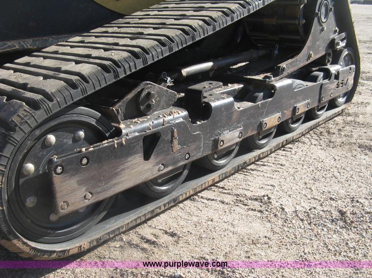 image for item J2923 2006 Caterpillar 287B skid steer