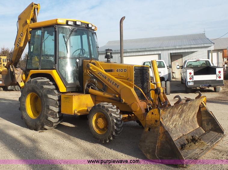 image for item J4701 1992 John Deere 410D backhoe