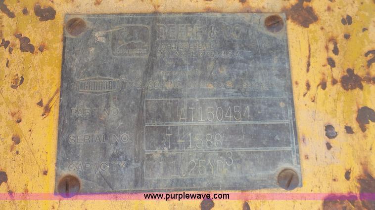 image for item J4701 1992 John Deere 410D backhoe