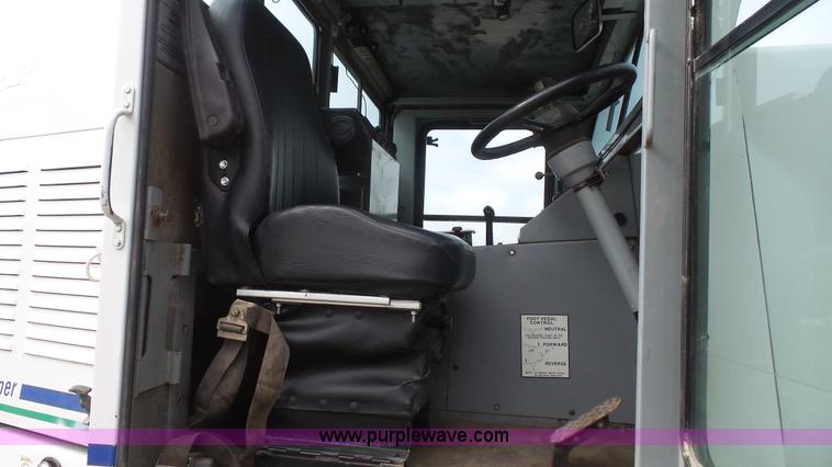 image for item J4707 1997 Mobil Sweeper street sweeper