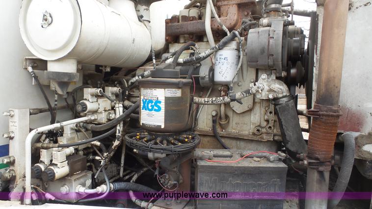 image for item J4707 1997 Mobil Sweeper street sweeper