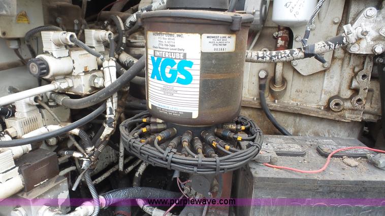 image for item J4707 1997 Mobil Sweeper street sweeper