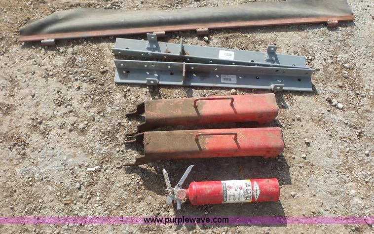 image for item J4707 1997 Mobil Sweeper street sweeper