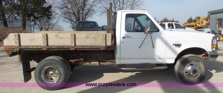 image for item J4715 1997 Ford F350 XL dump bed truck