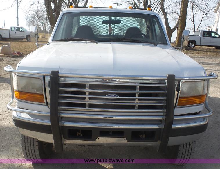 image for item J4715 1997 Ford F350 XL dump bed truck