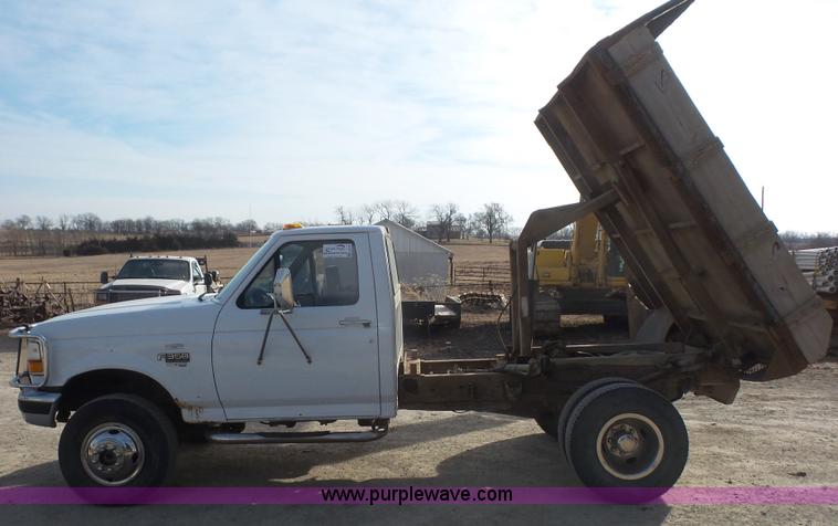 image for item J4715 1997 Ford F350 XL dump bed truck