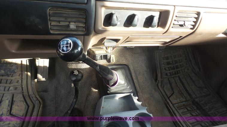 image for item J4715 1997 Ford F350 XL dump bed truck
