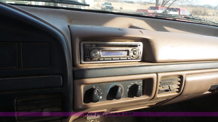 image for item J4715 1997 Ford F350 XL dump bed truck