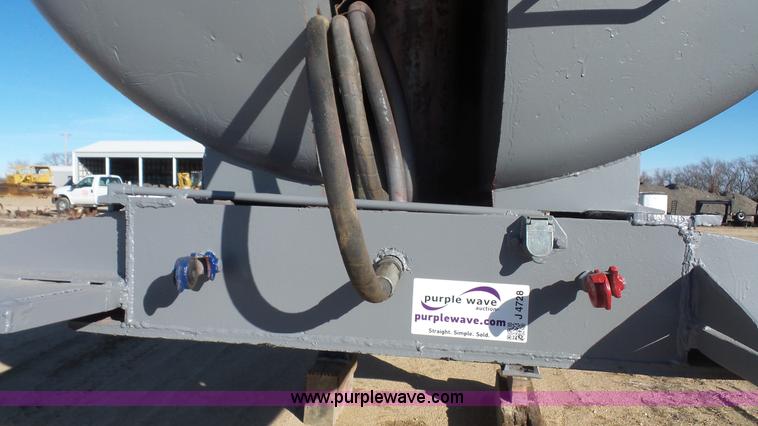 image for item J4728 1992 shop built end dump trailer