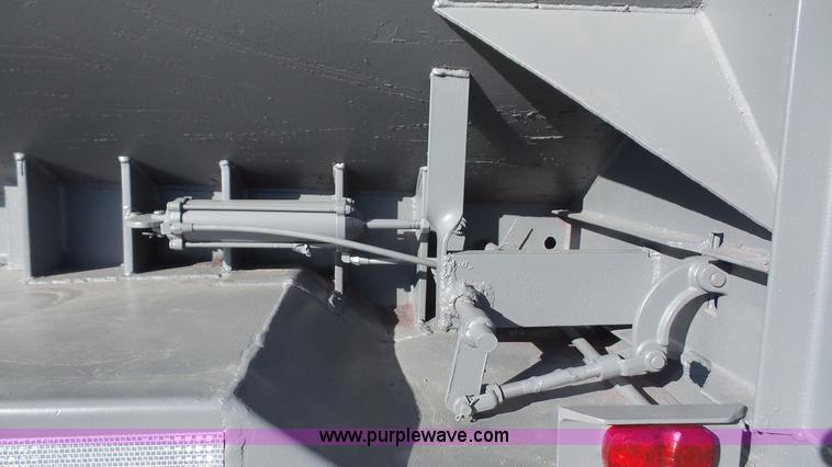 image for item J4728 1992 shop built end dump trailer