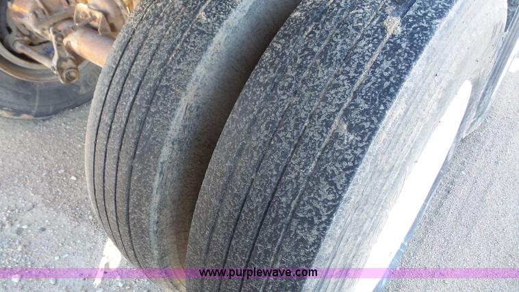 image for item J4728 1992 shop built end dump trailer