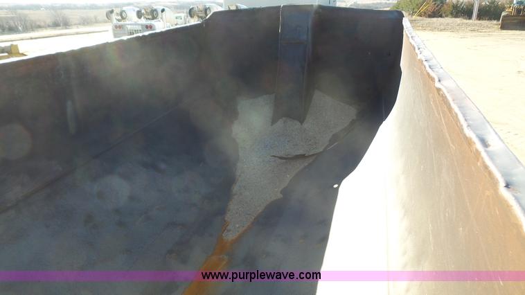 image for item J4728 1992 shop built end dump trailer