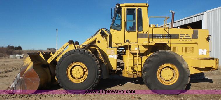 image for item J4729 1990 Fiat-Allis FR20B wheel loader