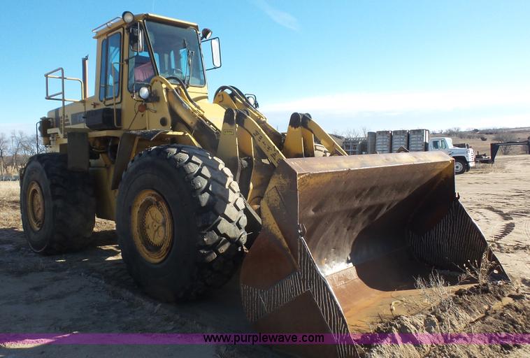 image for item J4729 1990 Fiat-Allis FR20B wheel loader