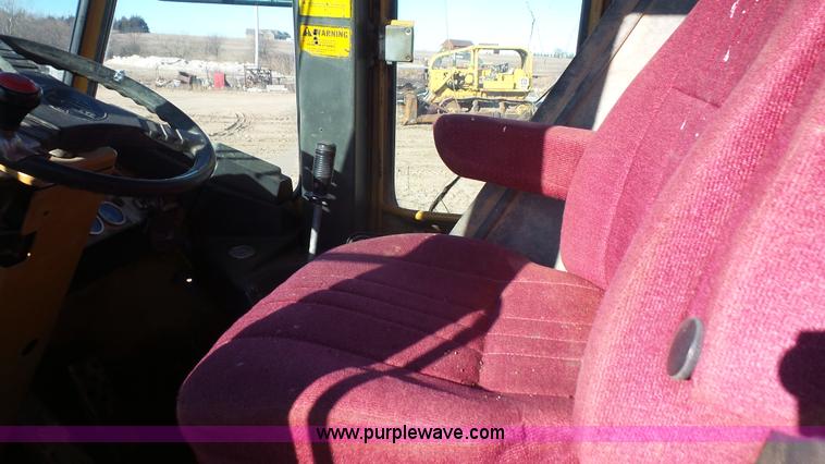 image for item J4729 1990 Fiat-Allis FR20B wheel loader