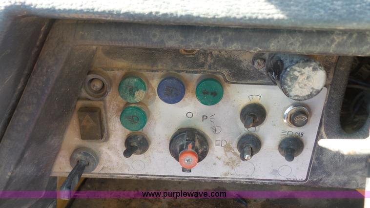 image for item J4729 1990 Fiat-Allis FR20B wheel loader