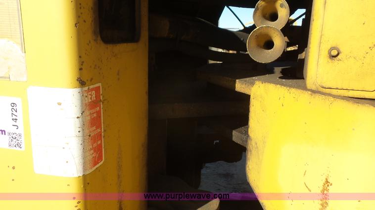 image for item J4729 1990 Fiat-Allis FR20B wheel loader