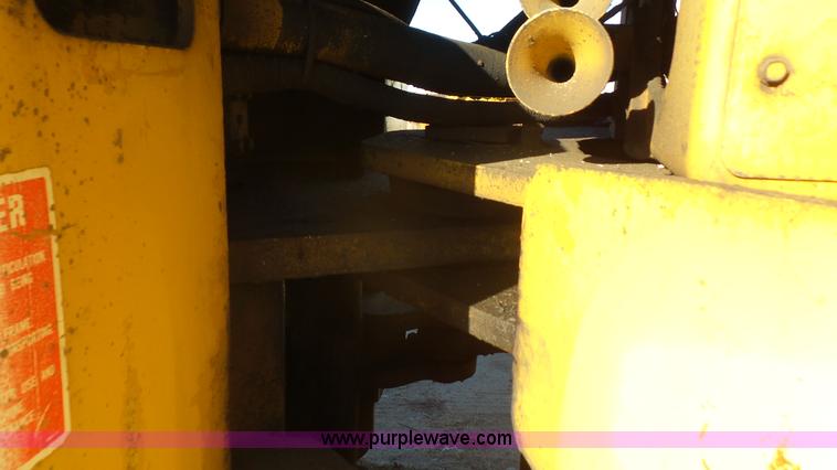 image for item J4729 1990 Fiat-Allis FR20B wheel loader