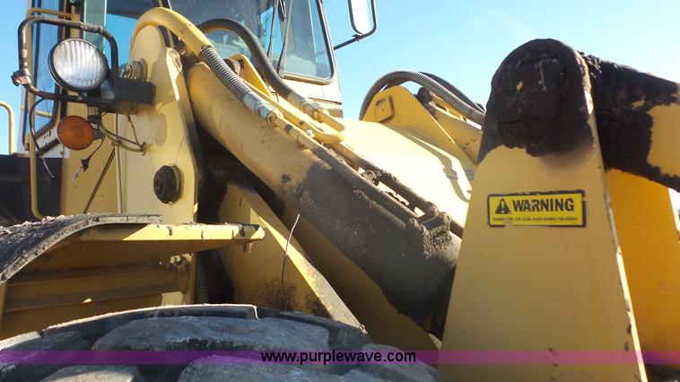 image for item J4729 1990 Fiat-Allis FR20B wheel loader