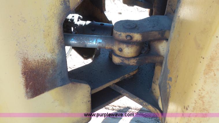 image for item J4729 1990 Fiat-Allis FR20B wheel loader